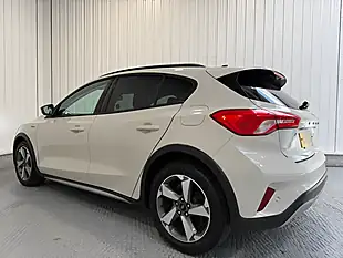Used 2019 Ford Focus Active White - Interior and Exterior details 5