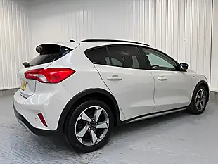 Used 2019 Ford Focus Active White - Interior and Exterior details 7
