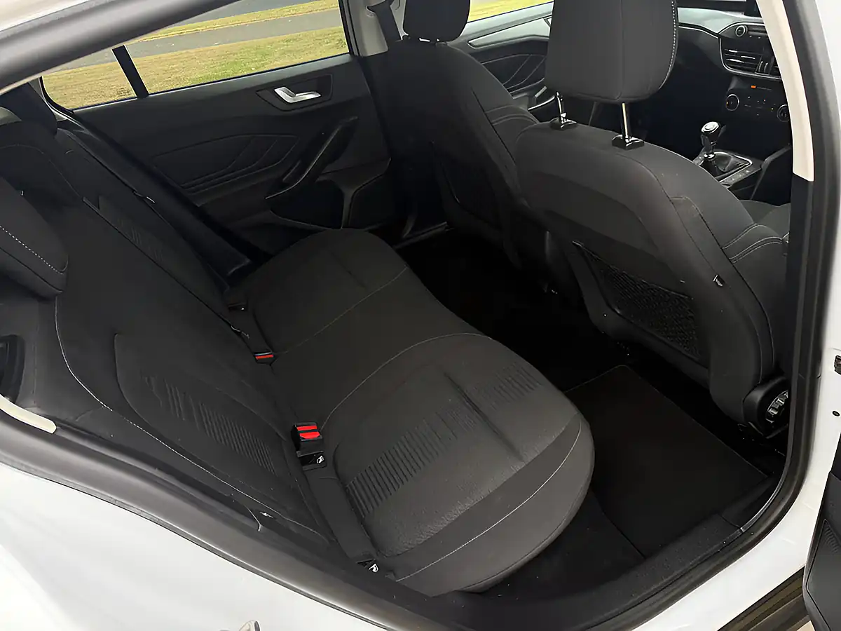 Used 2019 Ford Focus Active White - Interior and Exterior details 10