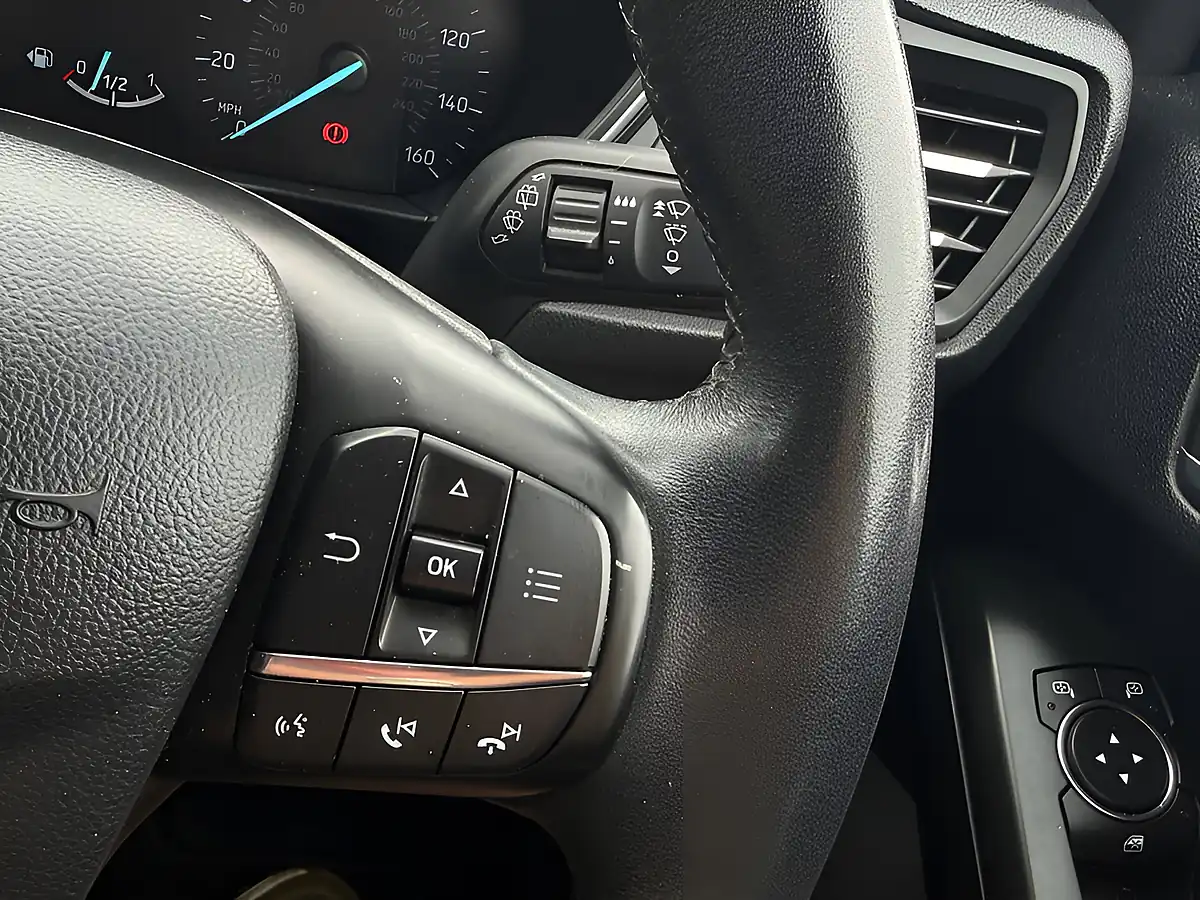 Used 2019 Ford Focus Active White - Interior and Exterior details 16