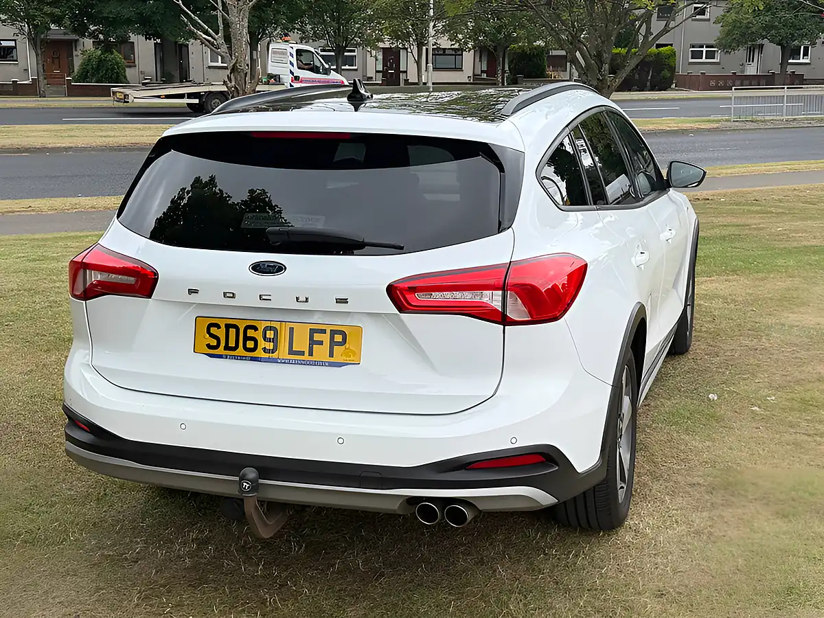 Used 2019 Ford Focus Active White - Interior and Exterior details 4