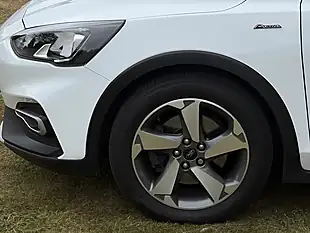 Used 2019 Ford Focus Active White - Interior and Exterior details 9