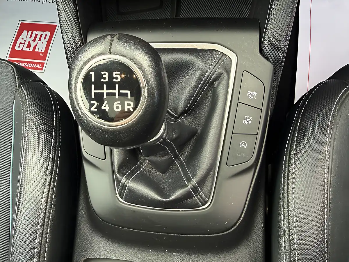 Used 2019 Ford Focus Active X Blue - Interior and Exterior details 13