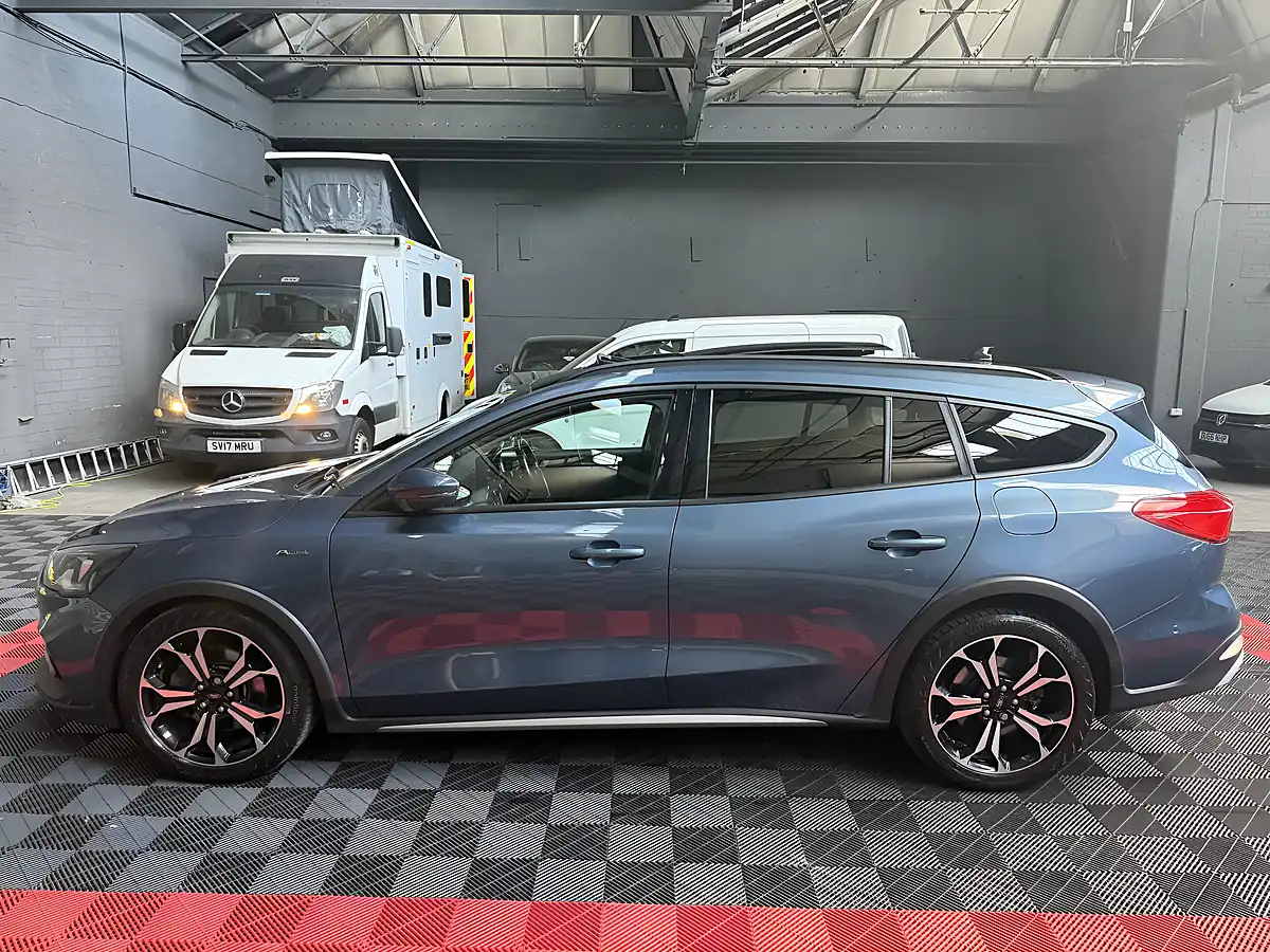 Used 2019 Ford Focus Active X Grey - Interior and Exterior details 9