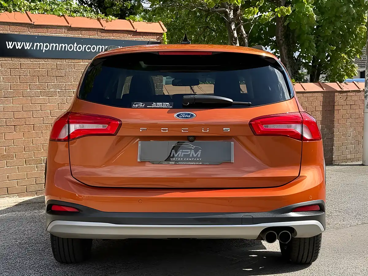 Used 2019 Ford Focus Active X Orange - Interior and Exterior details 8