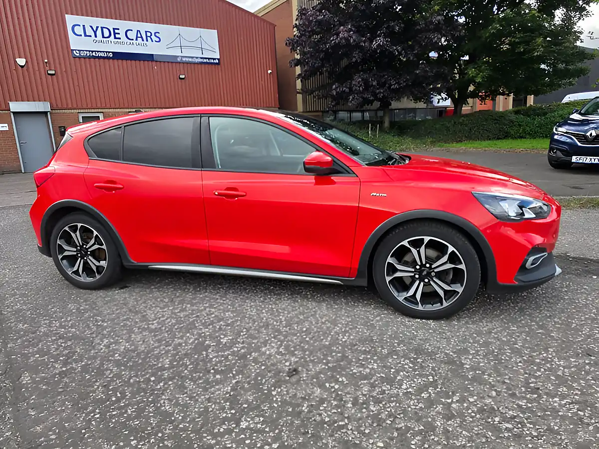 Used 2019 Ford Focus Active X Red - Interior and Exterior details 4