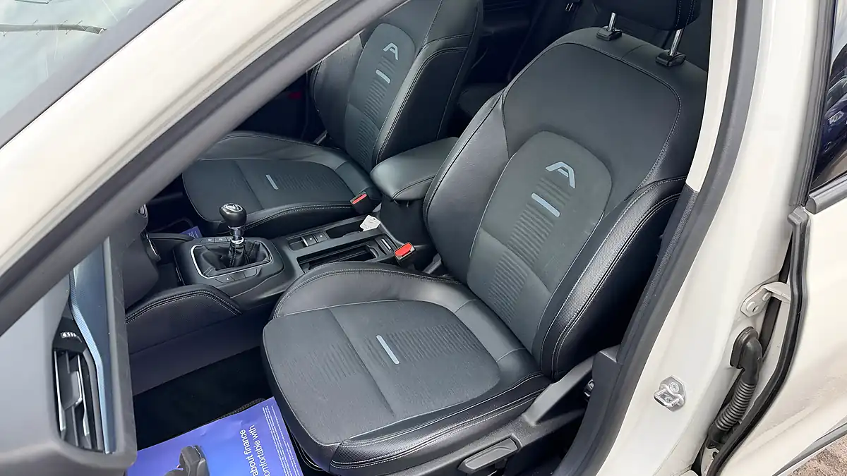 Used 2019 Ford Focus Active X White - Interior and Exterior details 17