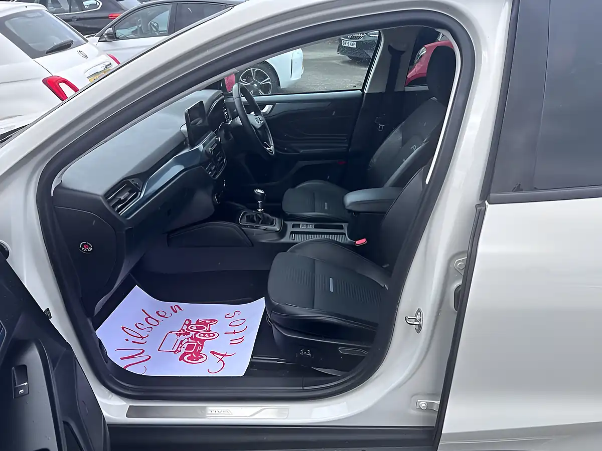 Used 2019 Ford Focus Active X White - Interior and Exterior details 15