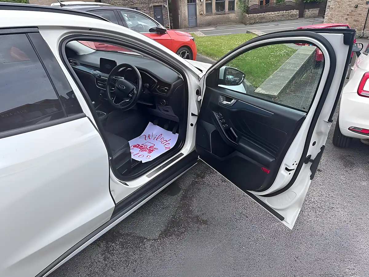 Used 2019 Ford Focus Active X White - Interior and Exterior details 9