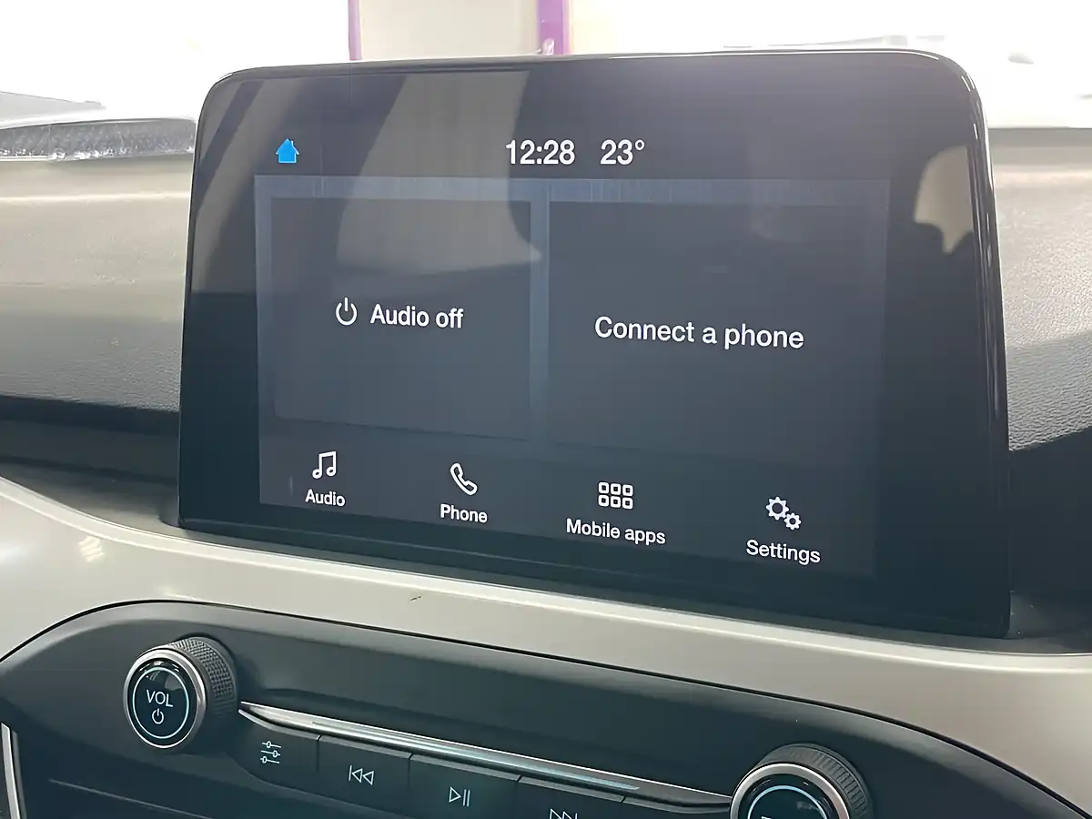 Used 2019 Ford Focus Diesel Estate Zetec Moondust Silver - Interior and Exterior details 18