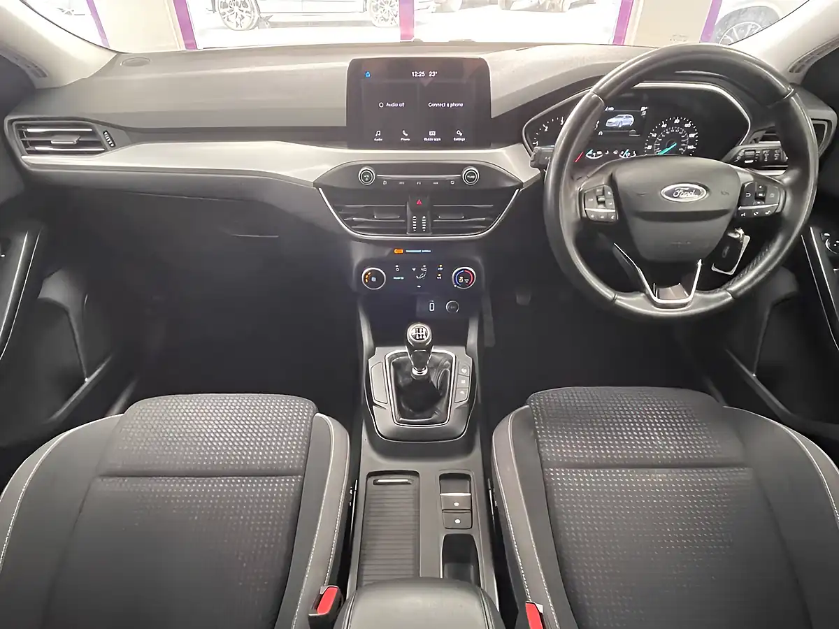 Used 2019 Ford Focus Diesel Estate Zetec Moondust Silver - Interior and Exterior details 2