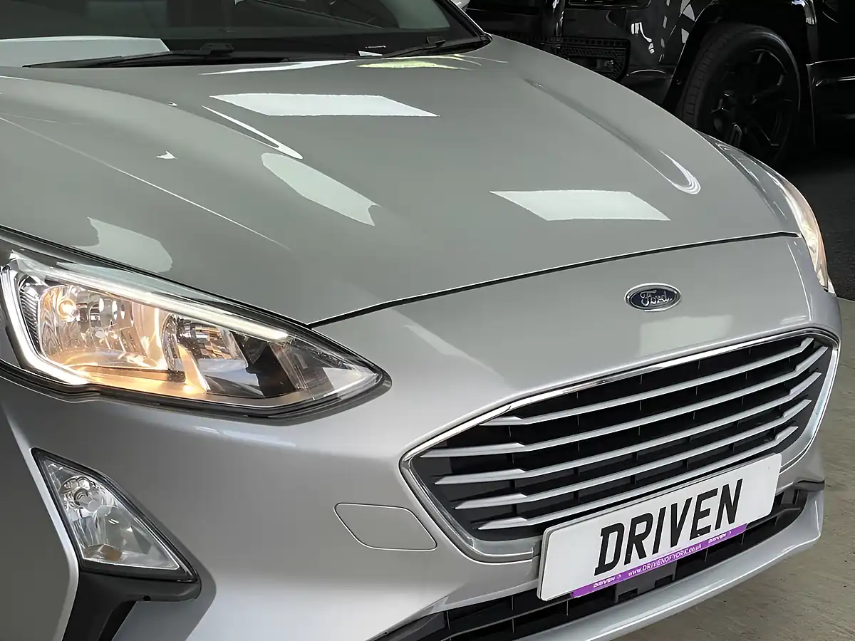 Used 2019 Ford Focus Diesel Estate Zetec Moondust Silver - Interior and Exterior details 3