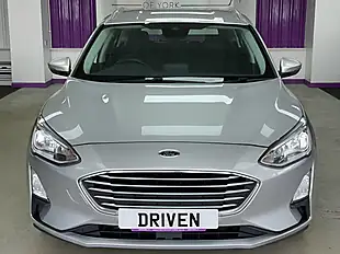 Used 2019 Ford Focus Diesel Estate Zetec Moondust Silver - Interior and Exterior details 6