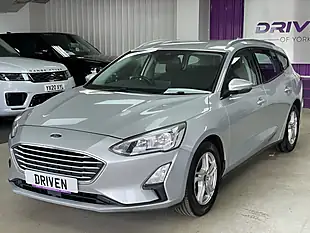 Used 2019 Ford Focus Diesel Estate Zetec Moondust Silver - Interior and Exterior details 7
