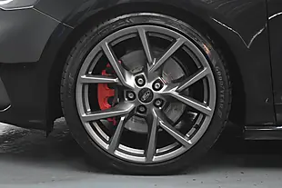 Used 2019 Ford Focus ST Black - Interior and Exterior details 11