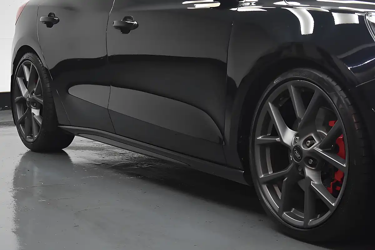 Used 2019 Ford Focus ST Black - Interior and Exterior details 16