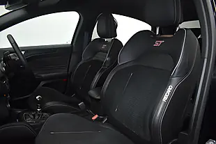 Used 2019 Ford Focus ST Black - Interior and Exterior details 7