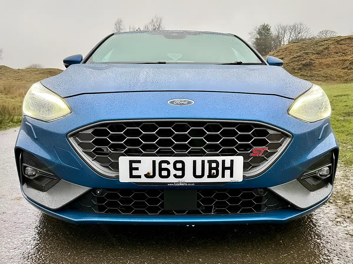 Used 2019 Ford Focus ST Blue - Interior and Exterior details 10