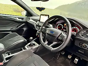 Used 2019 Ford Focus ST Blue - Interior and Exterior details 2