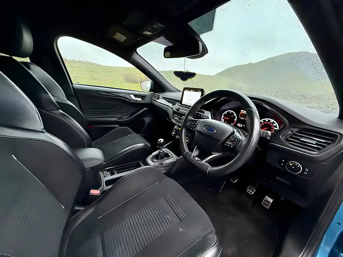 Used 2019 Ford Focus ST Blue - Interior and Exterior details 20