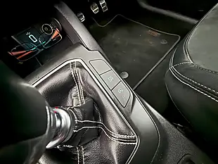 Used 2019 Ford Focus ST Blue - Interior and Exterior details 9