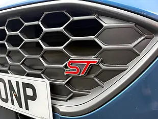 Used 2019 Ford Focus ST Blue - Interior and Exterior details 18