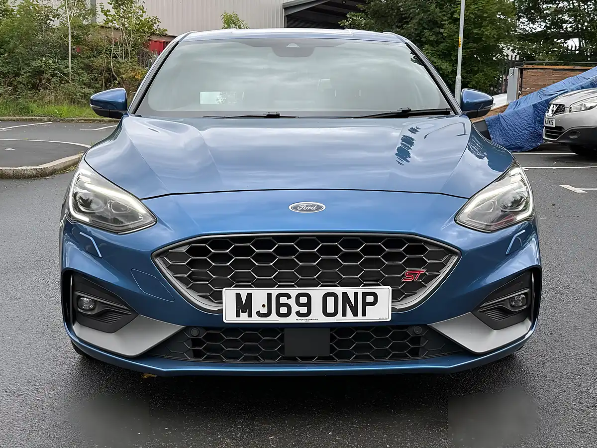 Used 2019 Ford Focus ST Blue - Interior and Exterior details 3