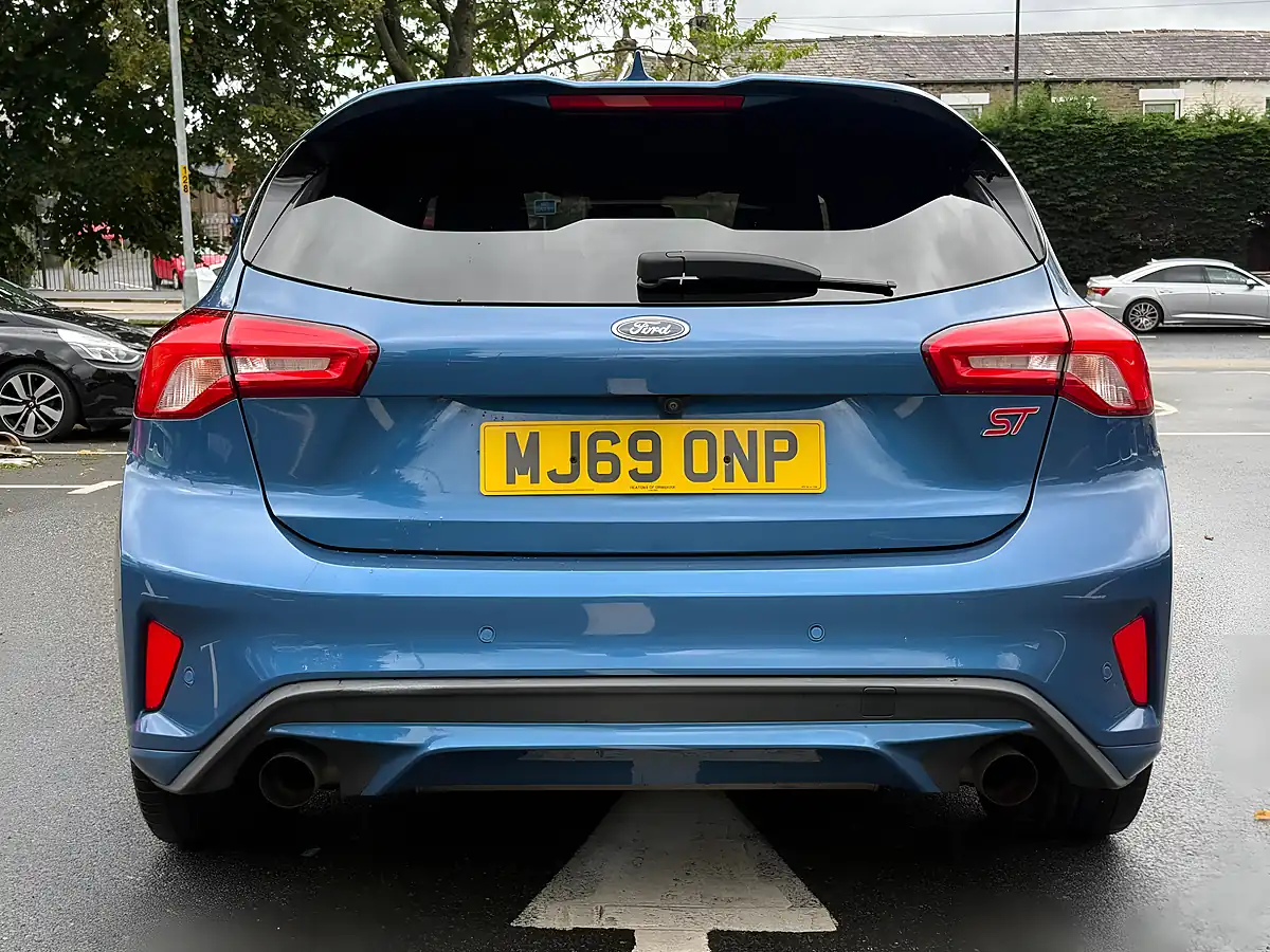 Used 2019 Ford Focus ST Blue - Interior and Exterior details 4