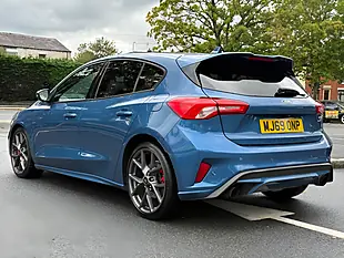 Used 2019 Ford Focus ST Blue - Interior and Exterior details 5