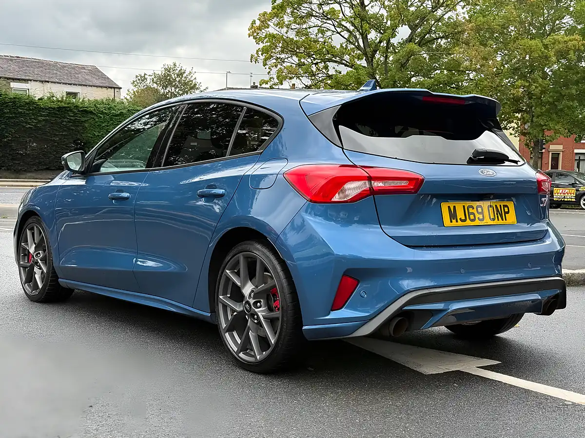 Used 2019 Ford Focus ST Blue - Interior and Exterior details 5