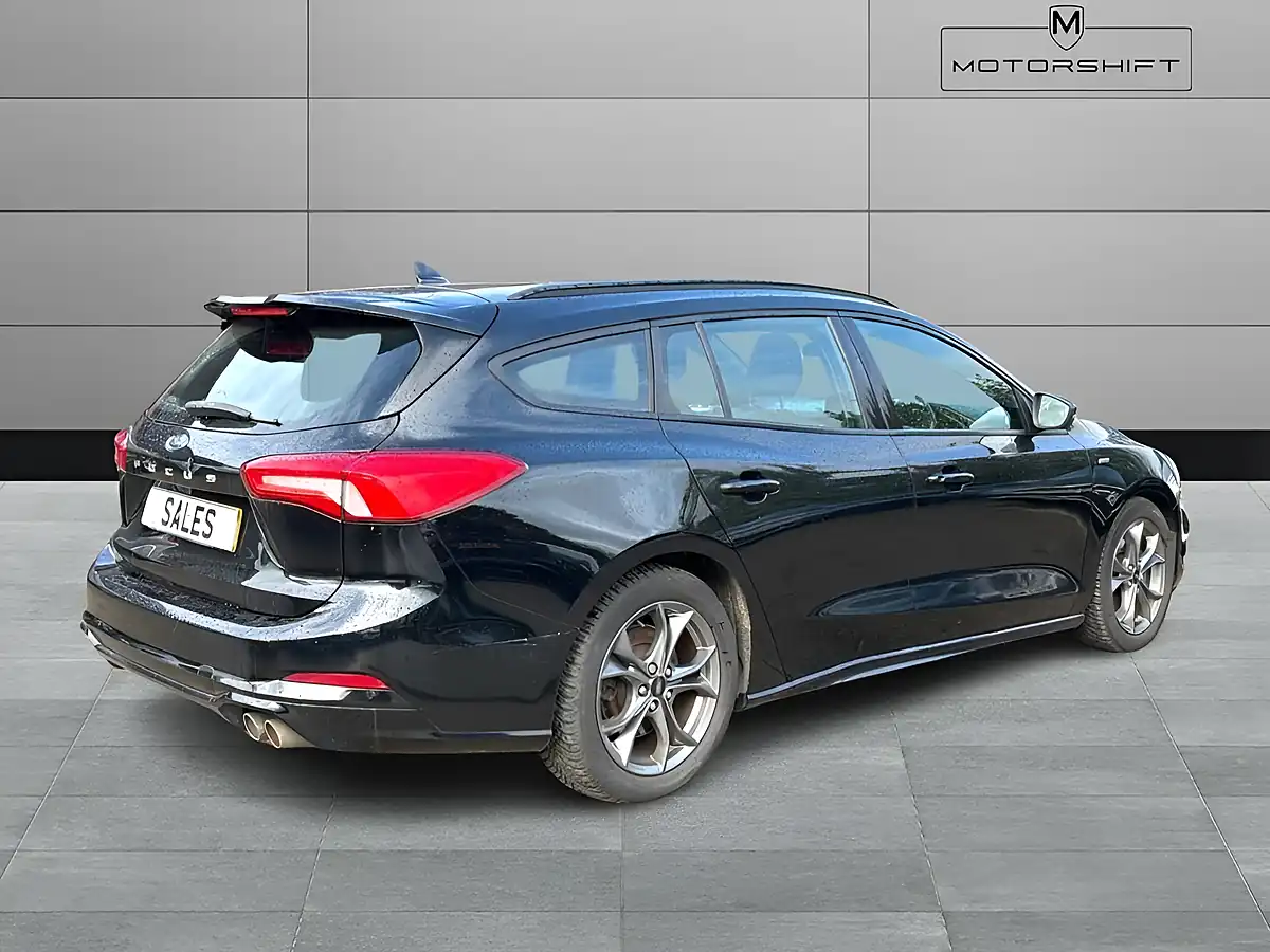 Used 2019 Ford Focus ST-Line Black - Interior and Exterior details 10