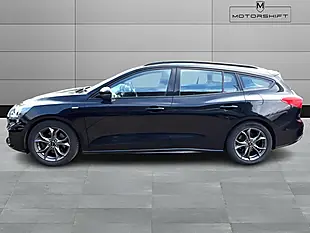 Used 2019 Ford Focus ST-Line Black - Interior and Exterior details 6