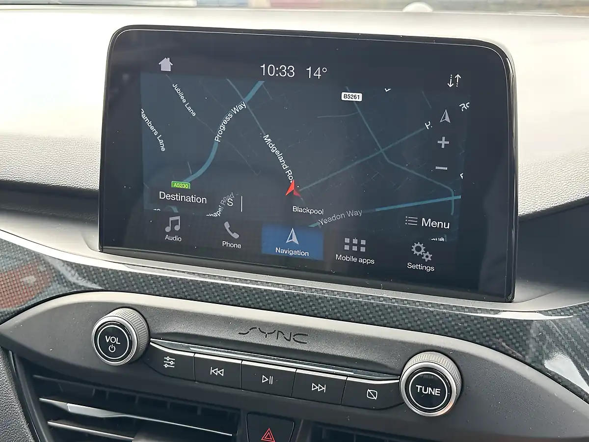 Used 2019 Ford Focus ST-Line Blue - Interior and Exterior details 12