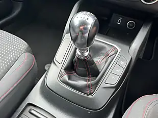 Used 2019 Ford Focus ST-Line Blue - Interior and Exterior details 13