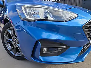Used 2019 Ford Focus ST-Line Blue - Interior and Exterior details 2