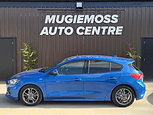 Used 2019 Ford Focus ST-Line Blue - Interior and Exterior details 3