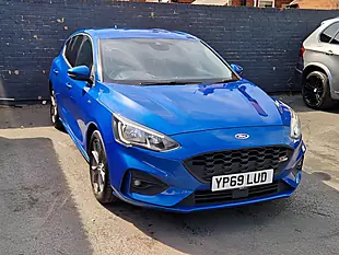Used 2019 Ford Focus ST-Line Blue - Interior and Exterior details 3
