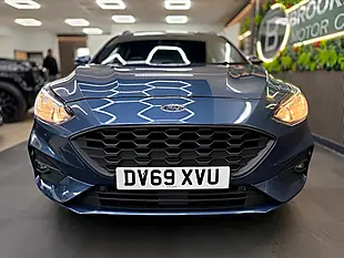Used 2019 Ford Focus ST-Line Blue - Interior and Exterior details 4
