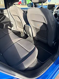 Used 2019 Ford Focus ST-Line Blue - Interior and Exterior details 8