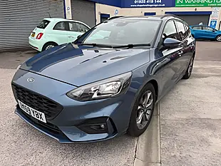 Used 2019 Ford Focus ST-Line Chrome Blue - Interior and Exterior details 5