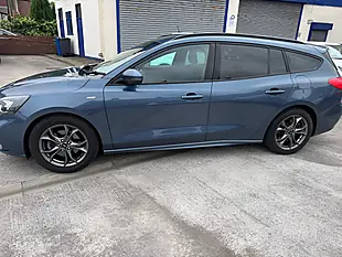 Used 2019 Ford Focus ST-Line Chrome Blue - Interior and Exterior details 6
