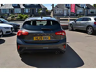 Used 2019 Ford Focus ST-Line Grey - Interior and Exterior details 10