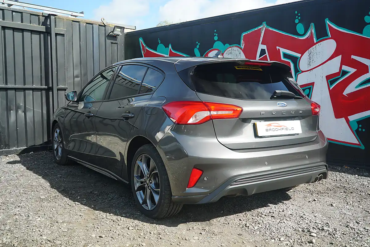 Used 2019 Ford Focus ST-Line Grey - Interior and Exterior details 10
