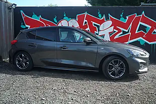 Used 2019 Ford Focus ST-Line Grey - Interior and Exterior details 12