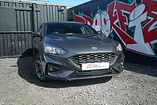 Used 2019 Ford Focus ST-Line Grey - Interior and Exterior details 3