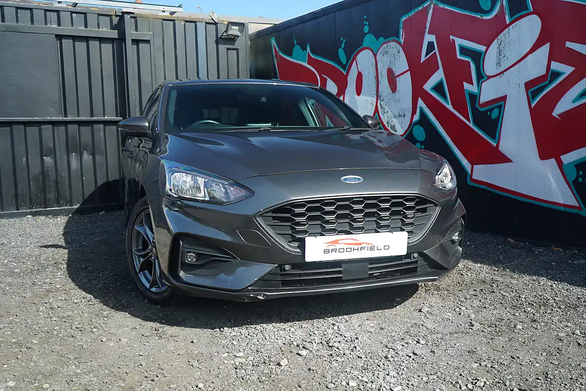 Used 2019 Ford Focus ST-Line Grey - Interior and Exterior details 3