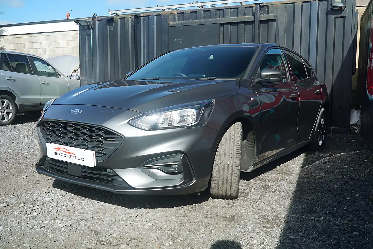 Used 2019 Ford Focus ST-Line Grey - Interior and Exterior details 8