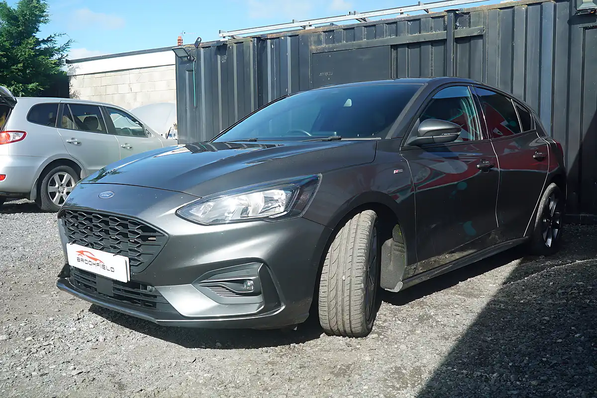 Used 2019 Ford Focus ST-Line Grey - Interior and Exterior details 9