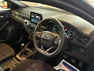 Used 2019 Ford Focus ST-Line Grey - Interior and Exterior details 14