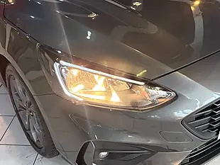 Used 2019 Ford Focus ST-Line Grey - Interior and Exterior details 3